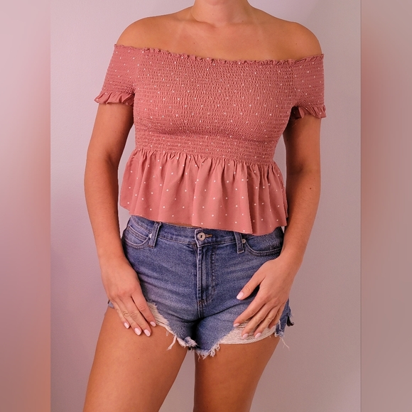 Japna Women's Off the Shoulder Pink Polkadot Ruffle Top Size Small - Picture 2 of 4